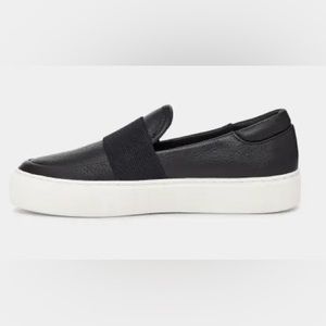 Uggs black tennis shoe